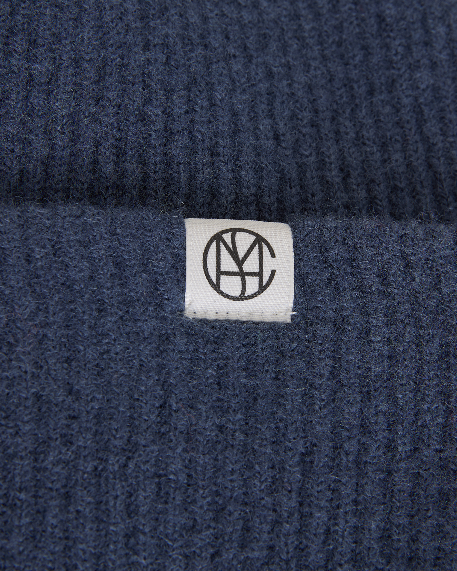 MSCHLowee Icon Beanie – Mood Indigo, close-up