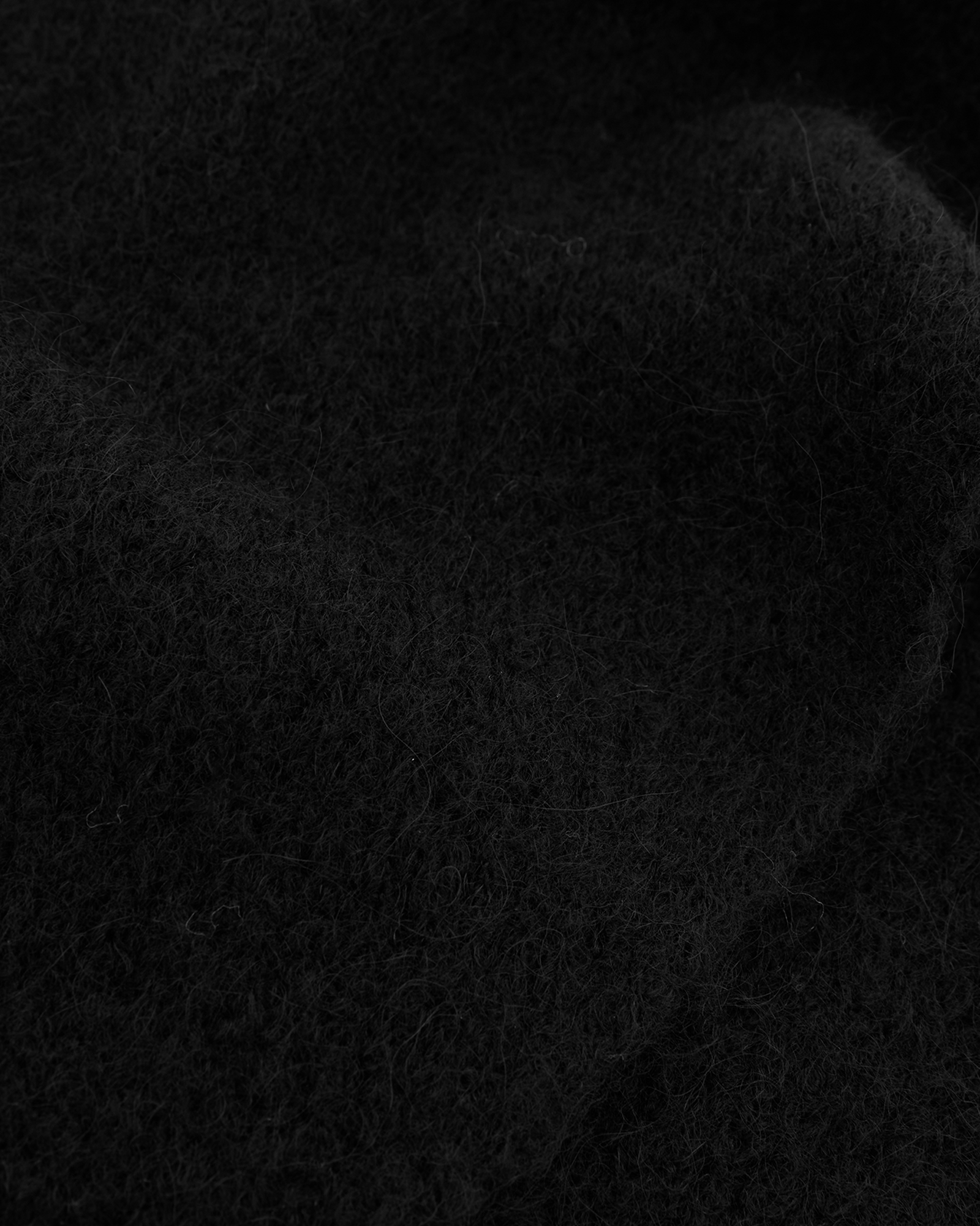 KEYBondie Hope Scarf – Black, close-up