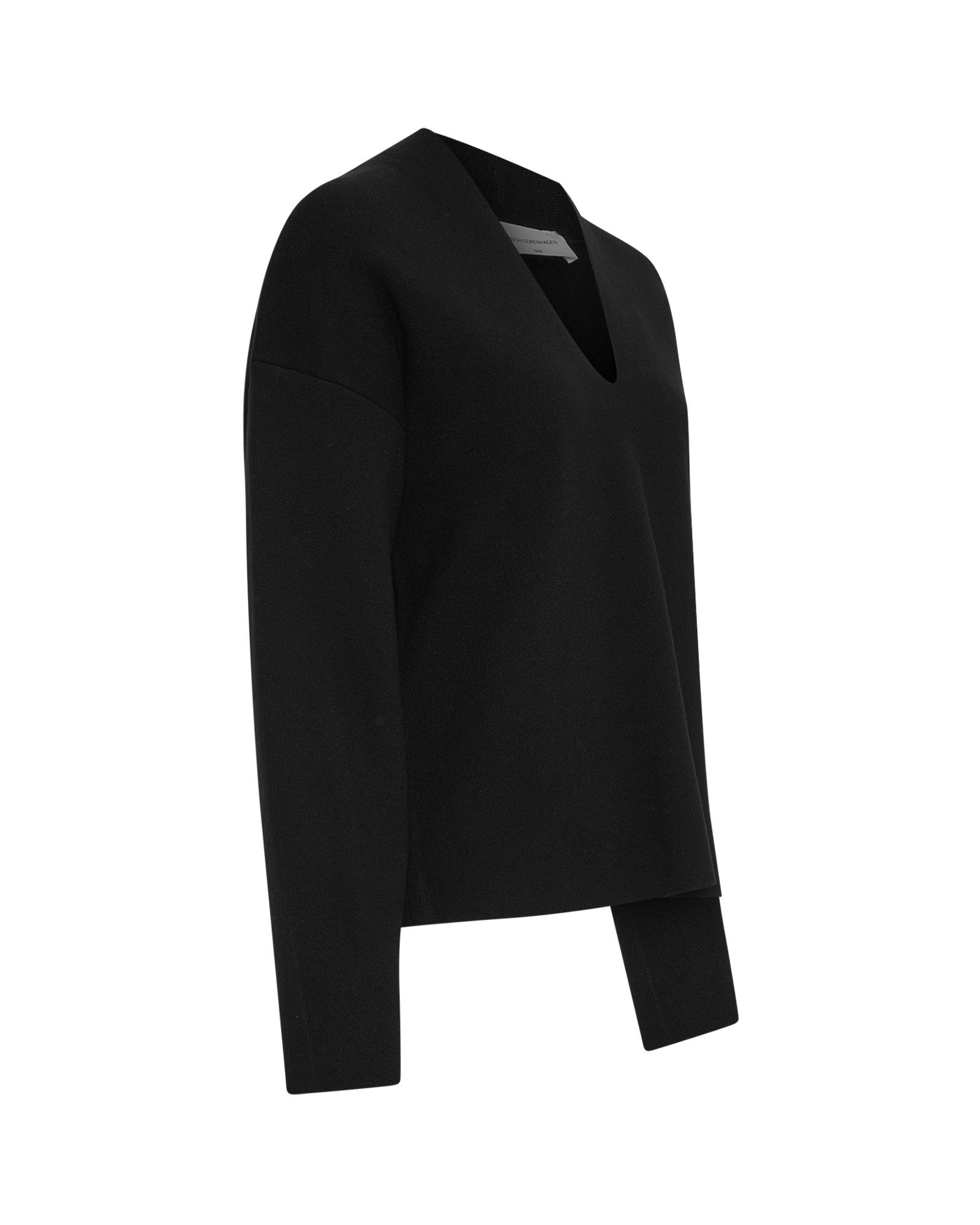 MSCHLare East V Pullover – Black, close-up
